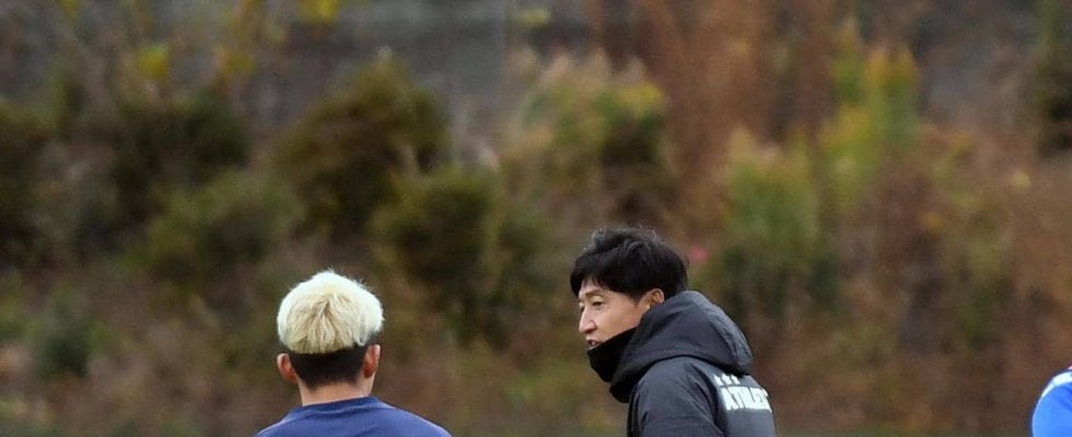 【沼津】鈴木秀人監督「重圧に負けたら負ける。開き直って」７日にJFL滋賀との入れ替え戦