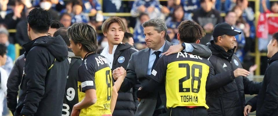 柏　意地の勝利も勝ち点１に泣いた　美しいサッカーで昨季１７位から躍進　ロドリゲス監督「新しい時代を築くスタート」