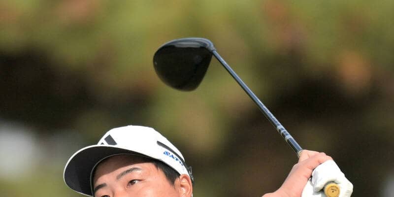 【ＪＴカップ】首位タイの吉田泰基、元ゴルフ選手の妻が同行した前半９ホールで急浮上…来年１月ハワイ新婚旅行前の初優勝見えた