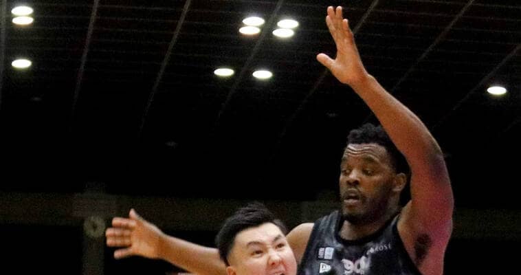 Ｂ１レバンガ北海道がチーム新の８連勝で首位と勝利数並ぶ　富永啓生３Ｐ３発でチーム最多２０得点