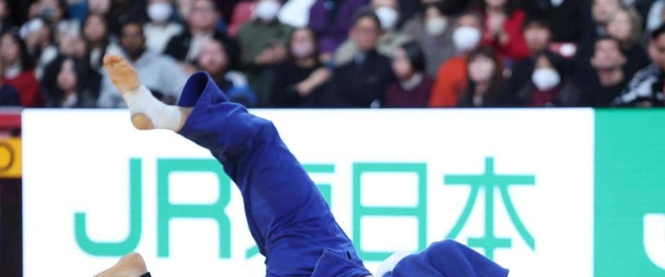 阿部一二三が決勝進出！ピンチ連続も世界王者・武岡との１２分超の死闘制す　魂の小外掛けで決着　会場大歓声