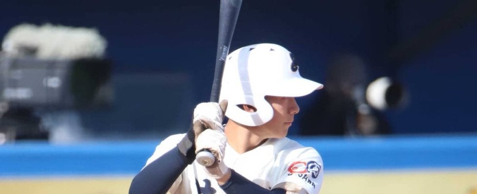 英明のショートストップは好守好打の主将！頼れる守備でセンバツでも活躍期待【高校野球界の逸材】
