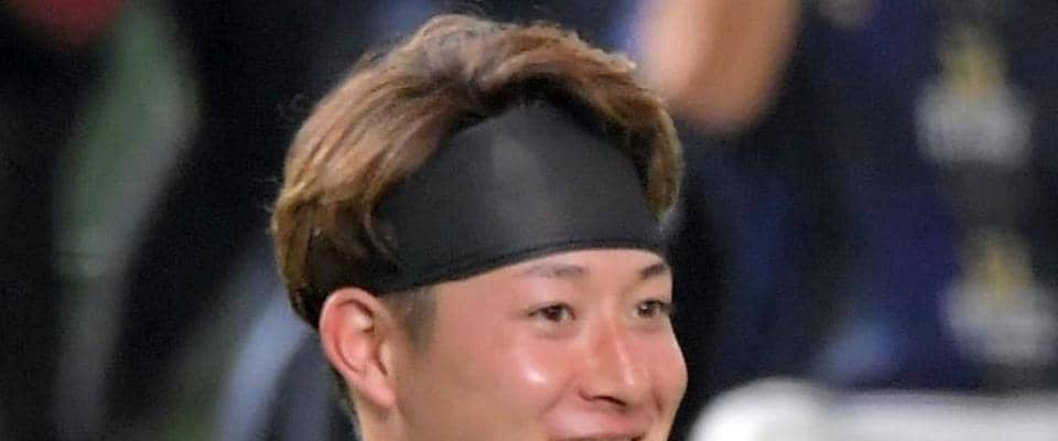 「オリのディカプリオや！」「まさに輝く星」　吉田輝星のスーツ姿にＳＮＳ反響　左手首には高級腕時計がキラリ