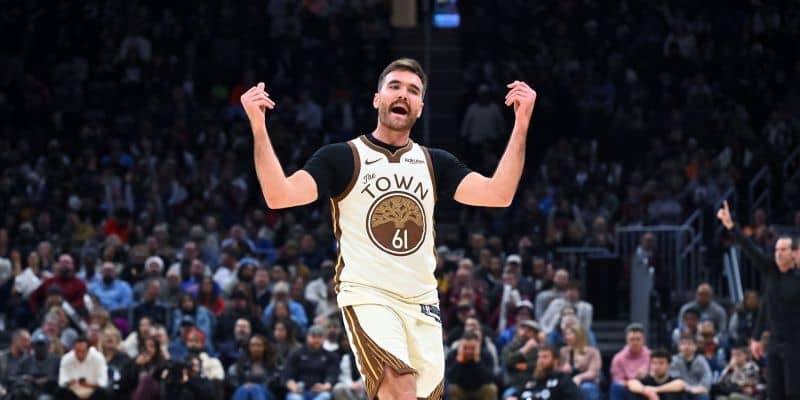 ウォリアーズ、主力選手を大量に欠く中でキャブスに勝利…初先発のスペンサーが躍動