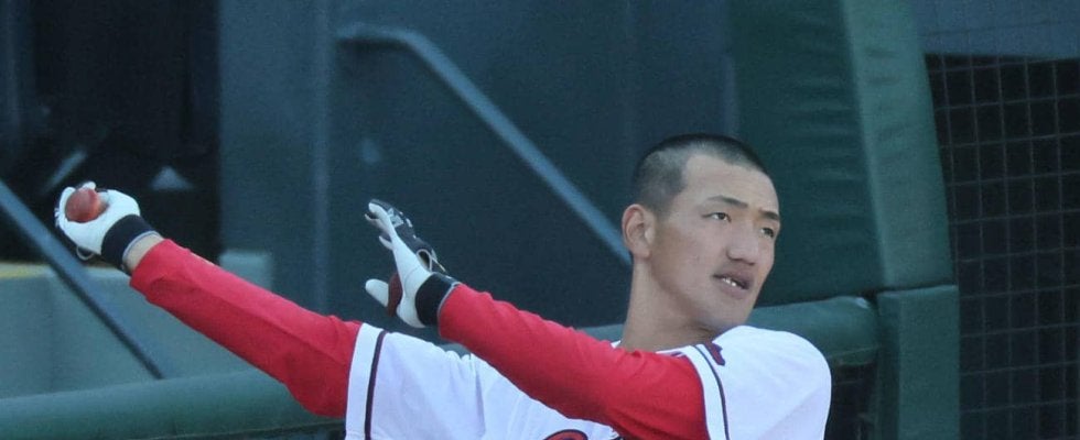 【広島】矢野雅哉が“孤独トレ”で追い込み「必ずやり返します」来年は「143試合出場。GG賞」