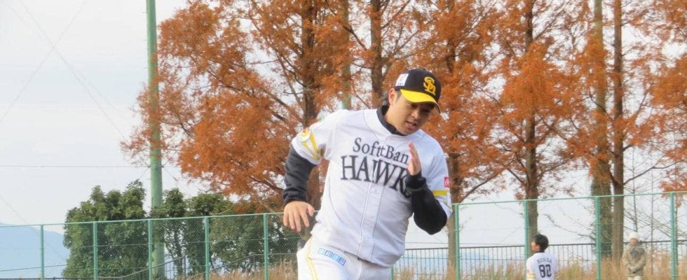 【ソフトバンク】V2＆日本一貢献の川瀬晃「活躍するしないで全然違う」野球教室で走塁と守備実演