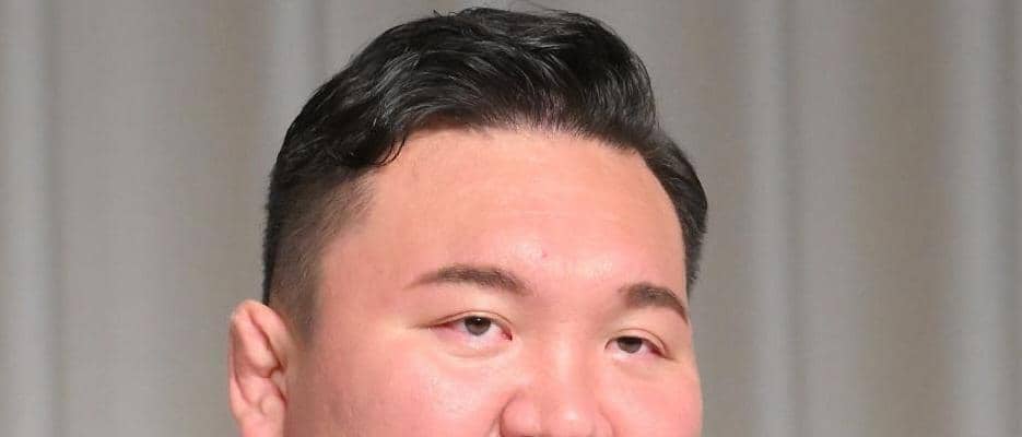 元横綱白鵬　小泉純一郎元首相と会合「勉強になりました」８３歳元首相の近影に「すっかりおじいちゃんに」「目がアザになってる？」
