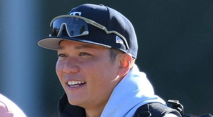 巨人　“さかちょー”“すがこば”ら豪華メンバーでゴルフ　笑顔の集合写真「最強メンバーで最高に楽しいゴルフでした」