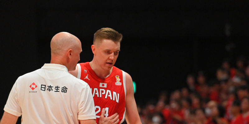 伊藤強化委員長が渡邊雄太とホーキンソンの酷使に言及…データ活用で解消目指す