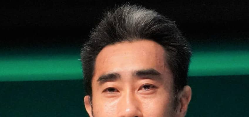 なすび生中継に何度も映り込む　カーリング五輪最終予選でフォルティウス生応援　50歳の近影話題