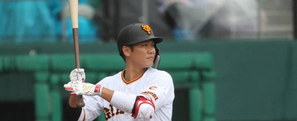 坂本勇人は2億減の3億円で契約更改！1億円以上は11名で残りは1億復帰が期待される中川皓太【巨人高額年俸選手一覧】