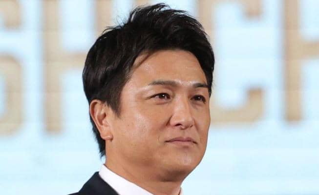 高橋由伸夫妻もニッコリ　陣内貴美子「結婚記念日」に４ショット投稿「あの２人、良い仕事するわぁ笑」