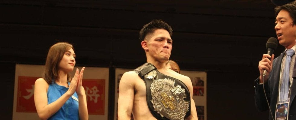 【ボクシング】川満俊輝が壮絶打撃戦打ち勝ち王座返り咲き　８カ月ぶり再起戦で涙「もっと強く」