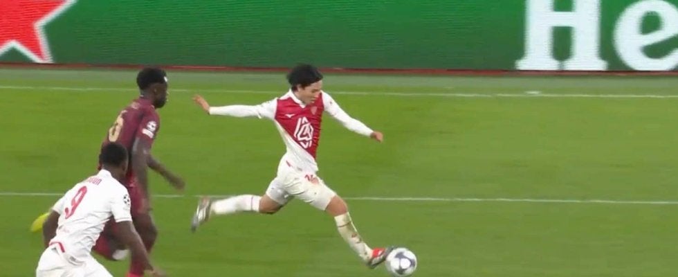 天才かよ！ 南野拓実が「エグすぎる」右足で“完璧トラップ”→スピード落とさず左足で“精密パス”…ファン熱狂「キレキレだなw」