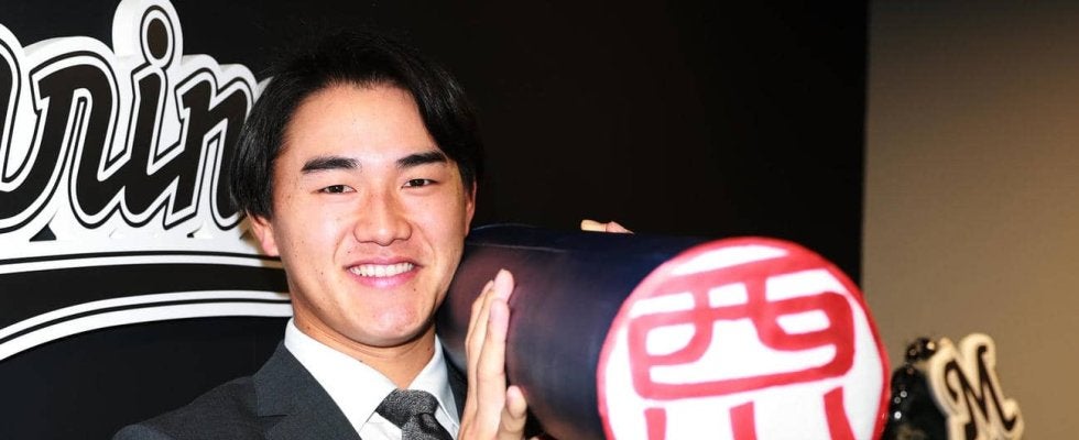 【ロッテ】西川史礁「そばで支えてくれた妻に感謝」2600万円増の4200万円