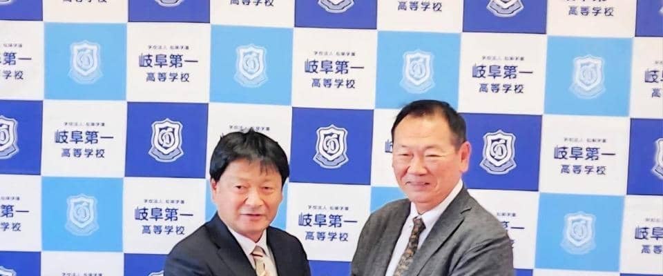 ７０歳の再挑戦　岐阜第一で聖地を目指す　「やればできるぞ甲子園」の神前俊彦氏が同校監督に就任