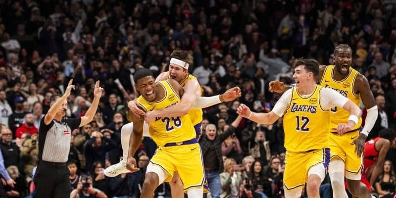 八村塁のキャリア初の“ゲームウィナー”にSNSで大きな反響…レブロンのストーリーも話題に