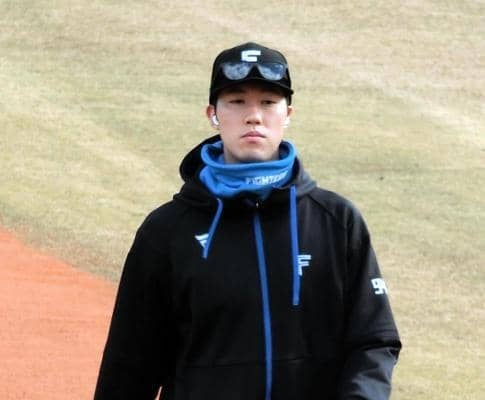 日本ハム・福島　同期・松浦の巨人移籍に「さすがにビックリ」と惜別　来季交流戦での投げ合いを期待