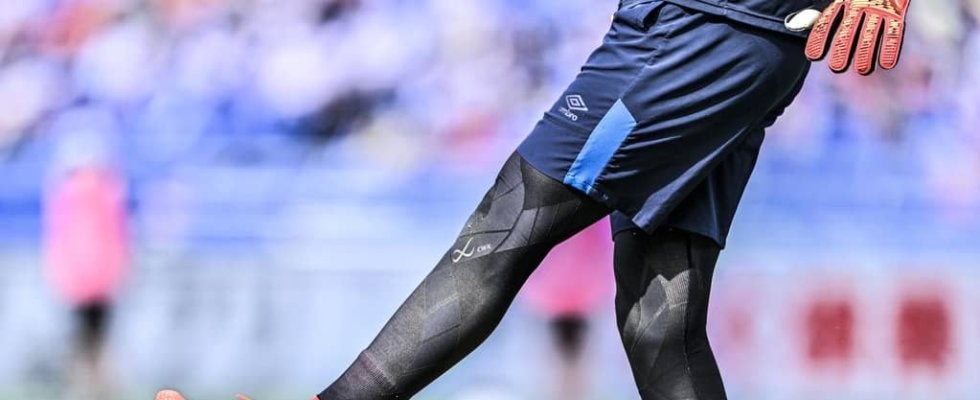 ｢チャリで行ったのかな？｣セリエA王者が日本のネットミームの“笑撃”オマージュ画像投稿後に欧州CLに臨む！ プリクラ風の｢最近の海外サッカーSNSでも屈指の名作｣