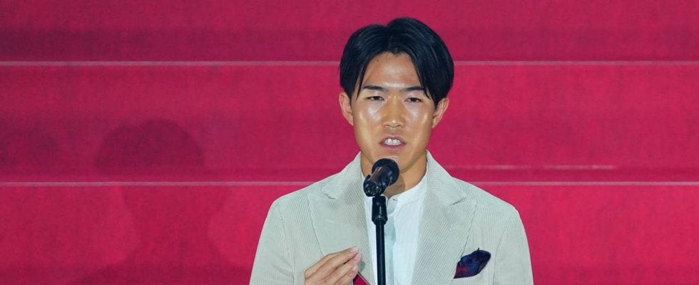 【Ｊアウォーズ】岡山MF佐藤龍之介「自分が取れると思っていました」ベストヤングプレーヤー賞
