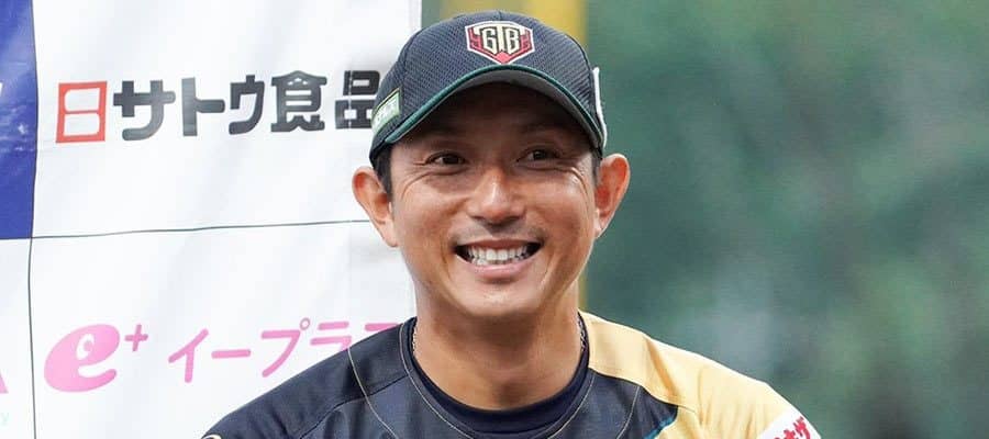 NPB去り7年…“初の栄冠”に輝いた44歳が「かっけー」　異国で放った存在感「衰えないね」