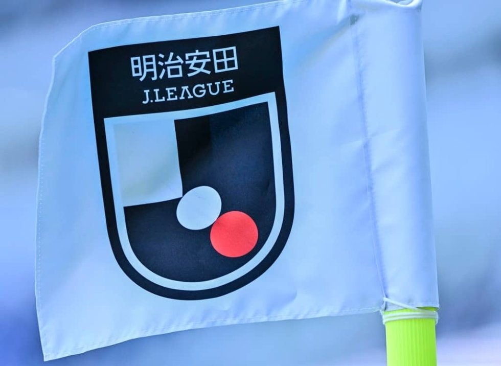 ｢和司はシャイなところがあるから｣車椅子姿で登壇した木村和司氏にラモス瑠偉氏が感動スピーチ＆優しいキス！｢二人の関係性が素敵｣｢リスペクトが溢れてる｣