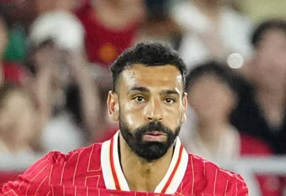 リバプール指揮官、不満爆発のエースFWサラーについて「必要なのは彼との対話だ」