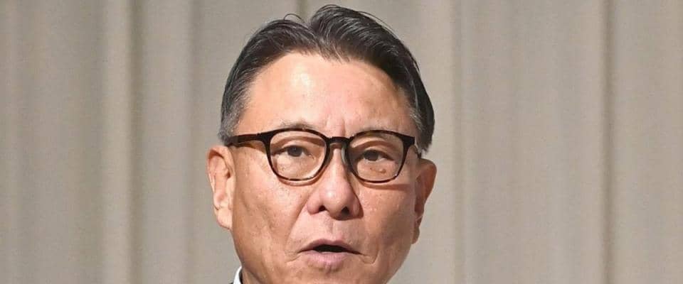 ヤクルト　池山監督「還暦パーティー」で真っ赤なタキシード　ド派手スタイル、スタイルも際立つ