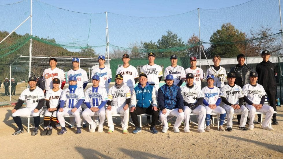 「原点」にかえった亜大OB、ソフトバンク東浜巨らが球界発展願い、子どもたちに熱いメッセージ