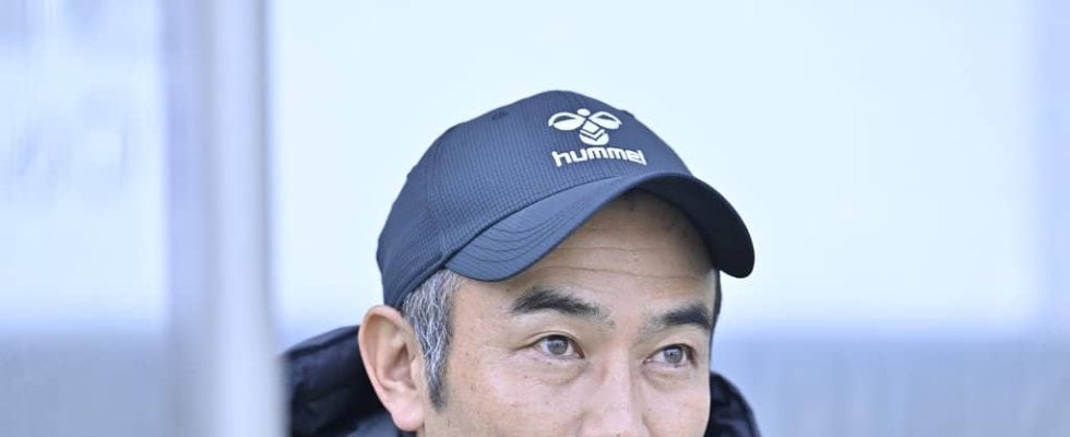 ｢クラブをそのまま愛してもらえますか？｣17年ぶりJ1復帰の千葉・小林慶行監督の“4分半”熱弁スピーチが感動的！｢全サポーターが見るべき｣｢語り継がれると思う｣