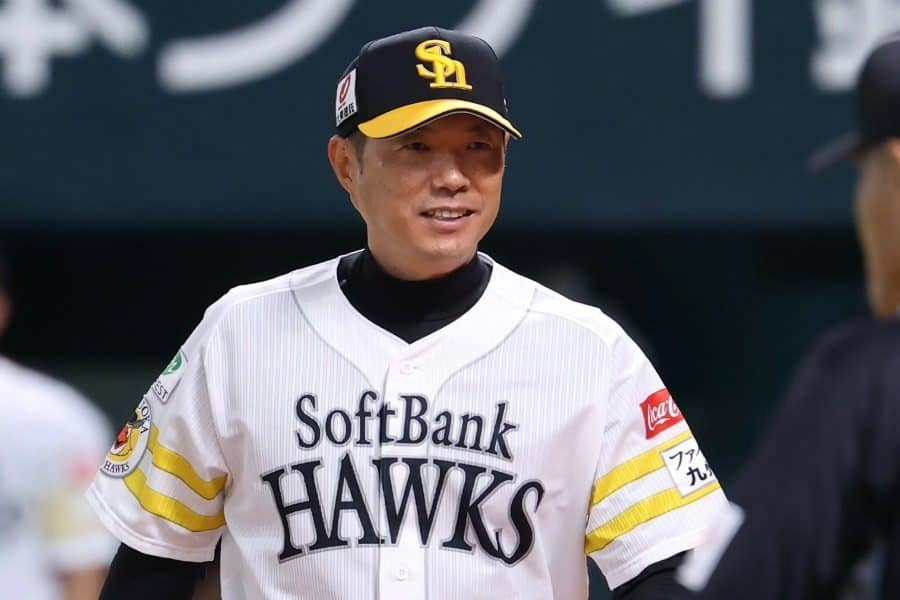 ソフトバンクが小久保監督と3年契約