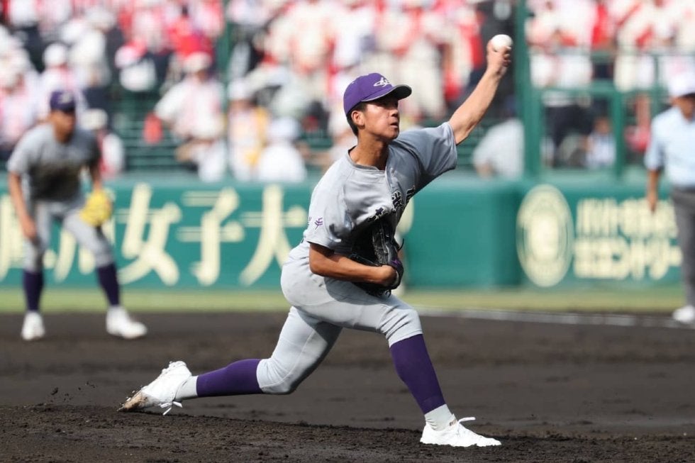 花巻東の萬谷は武器の変化球の「キレ」は健在も、直球にやや課題か【高校野球界の逸材】