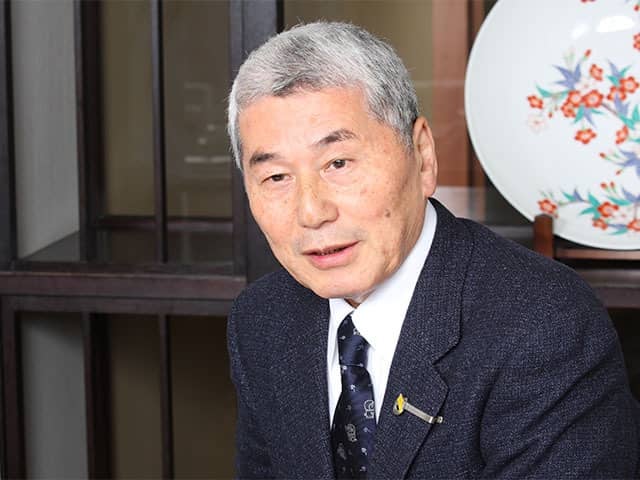 【朝日杯FS】今年の見どころはエコロアルバとアドマイヤクワッズの対決/長岡一也