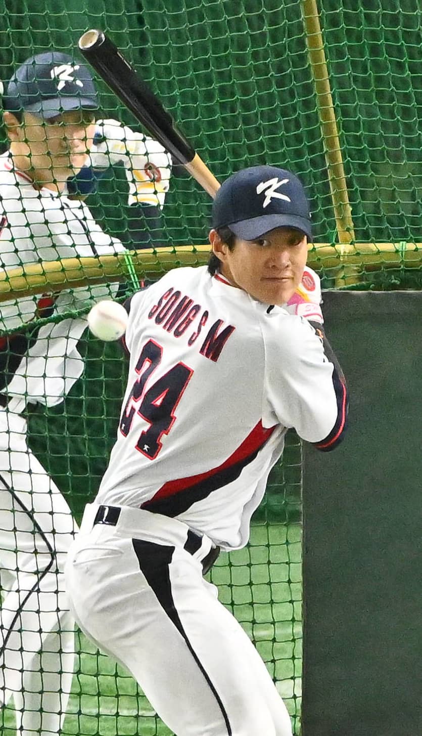 パドレスが韓国代表の宋成文と契約合意　今季26発＆25盗塁、３年契約で年俸総額20億円