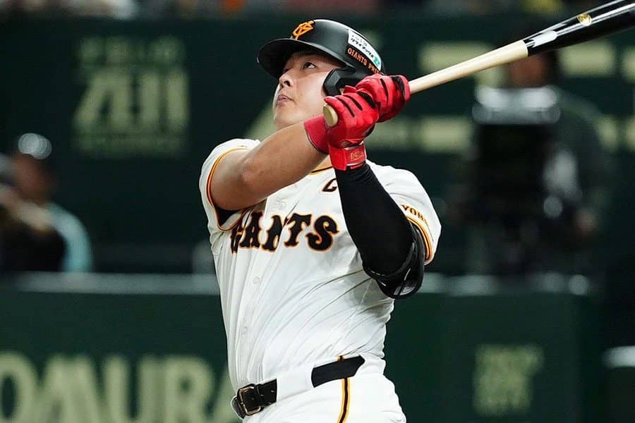 岡本を獲得できたら「全裸で川に飛び込む」　低迷球団の“ラストピース”に…仰天公約も