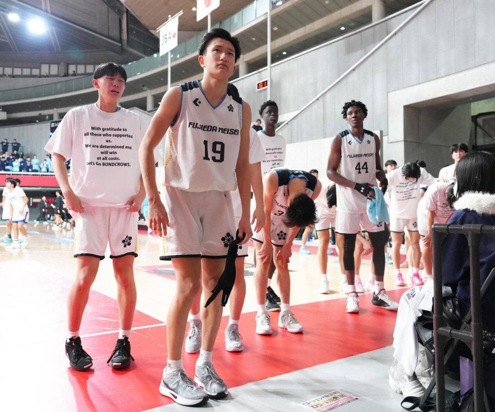 高校バスケ】V候補の藤枝明誠が2回戦敗退、金本鷹監督「力の半分も