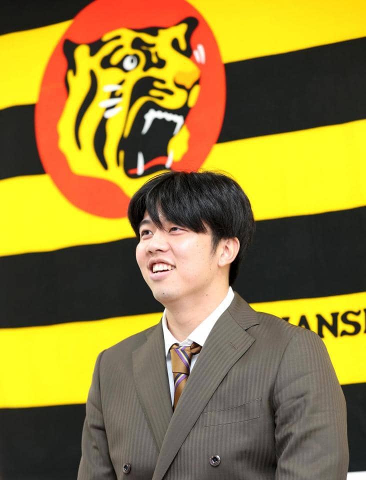 阪神・才木が契約更改　倍増以上の２・５億円でサイン「すごくありがたい」