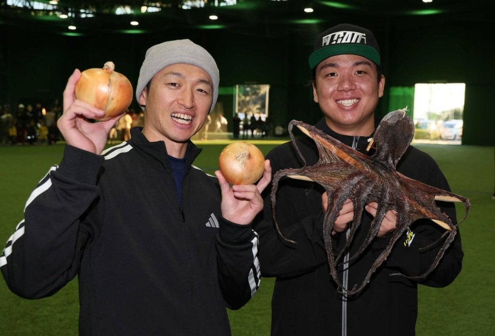 阪神】村上頌樹、近本光司と地元淡路島で自主トレ公開「いい1年。でも