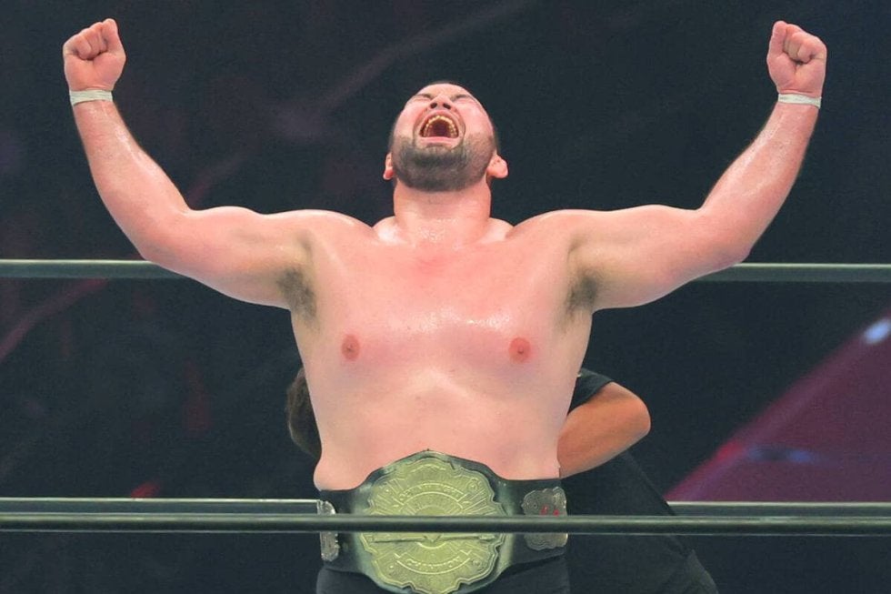 ウルフアロン 柔道技でプロレスデビュー