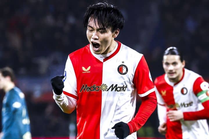 上田綺世が“クラブの象徴”に肩を並べる領域へ　フェイエノールト史上7人目の快挙へ爆走するエースに最大級の賛辞「歴史を塗り替え、リストに加わる」