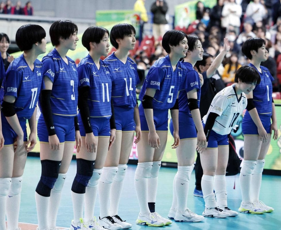 金蘭会が劣勢跳ね返し決勝進出 春高