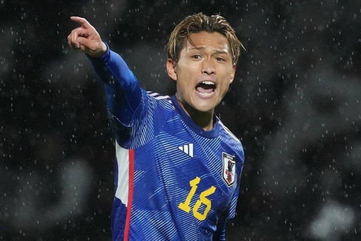 ｢背筋どうなってんの？｣サウサンプトン松木玖生が気迫のヘッド弾で約5か月ぶり公式戦2ゴール目！｢やっぱ身体能力凄いな｣｢これは青森山田の松木玖生｣