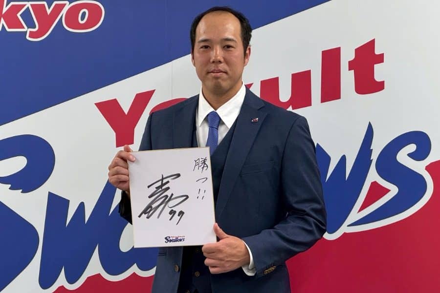 ヤクルト青柳晃洋 現状維持で契約更改