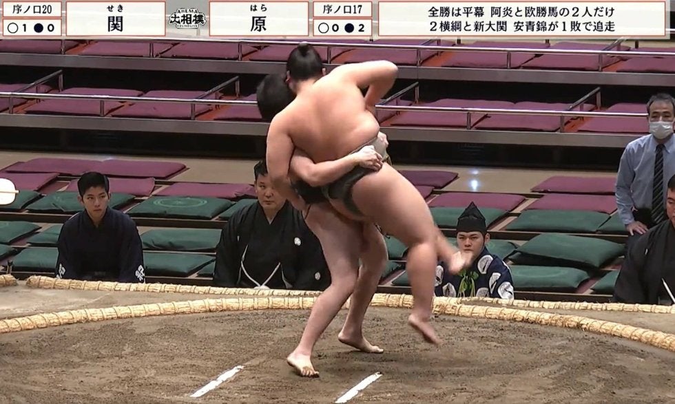 「おい容赦ないな」「朝青龍みたい」18歳小兵力士、豪快な“勝ちっぷり”に驚き広がる