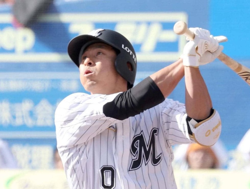 ロッテ退団の荻野貴司 チェコ強豪へ