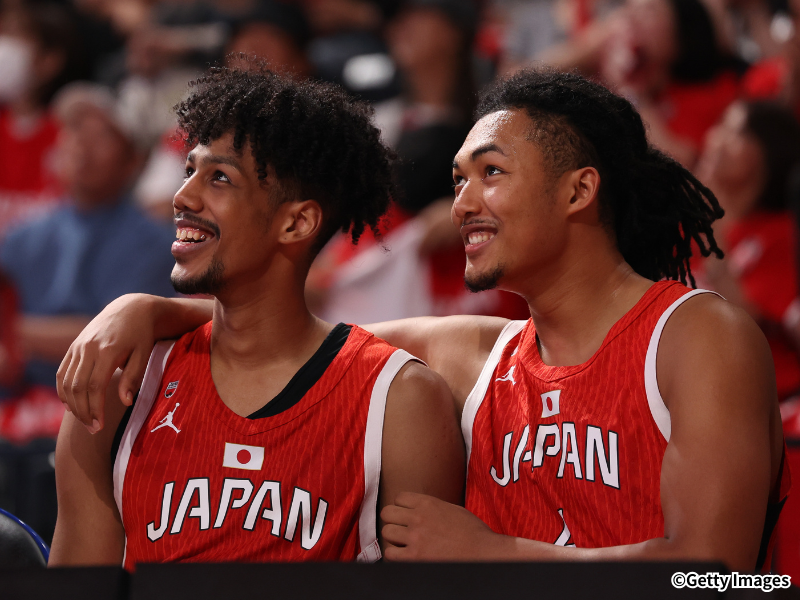 ジェイコブス晶、山﨑一渉がWassermanとNILエージェント契約を締結