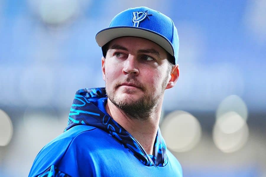 バウアーは「NPB契約を求めていない」