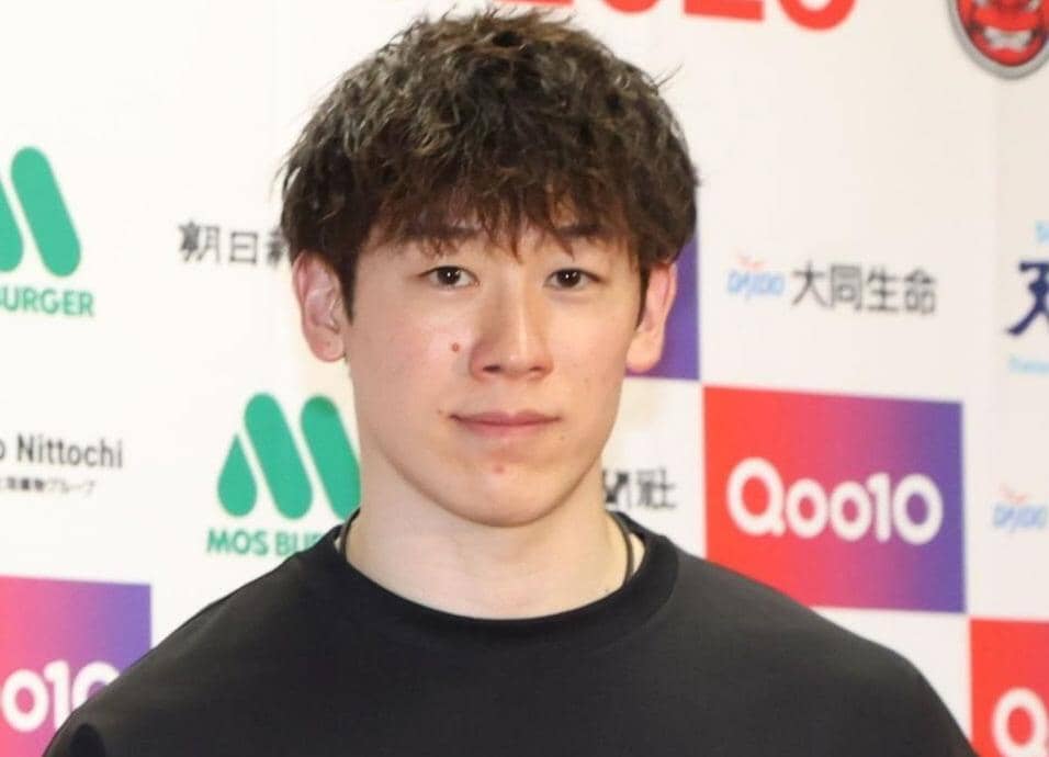 石川祐希 右膝内側部の捻挫性の損傷