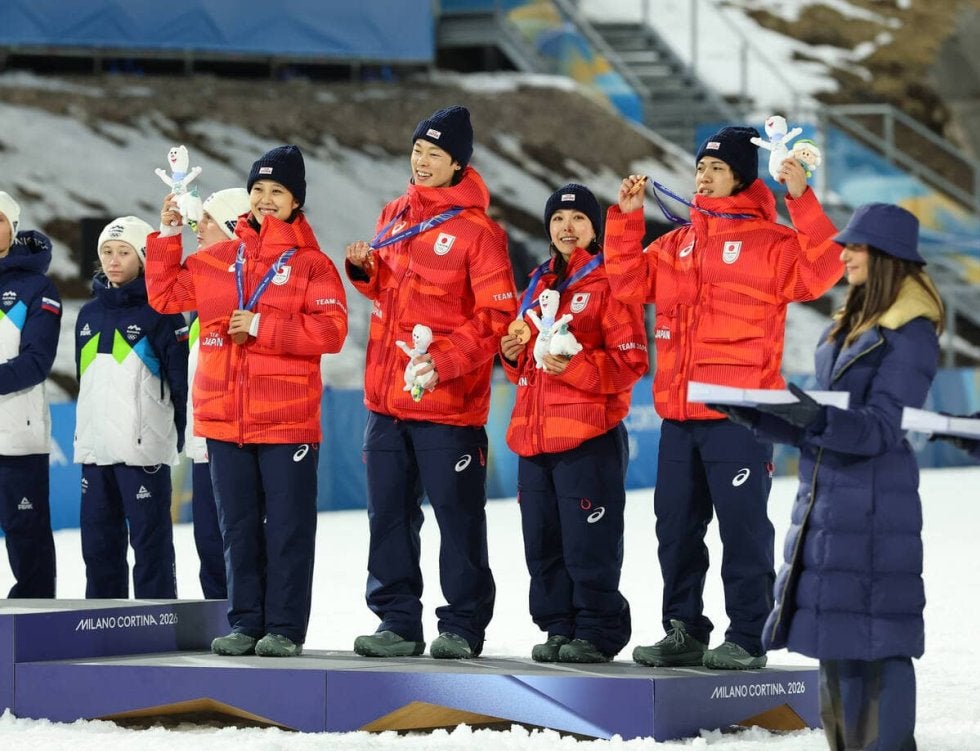 日本 ジャンプ混合団体銅メダル獲得