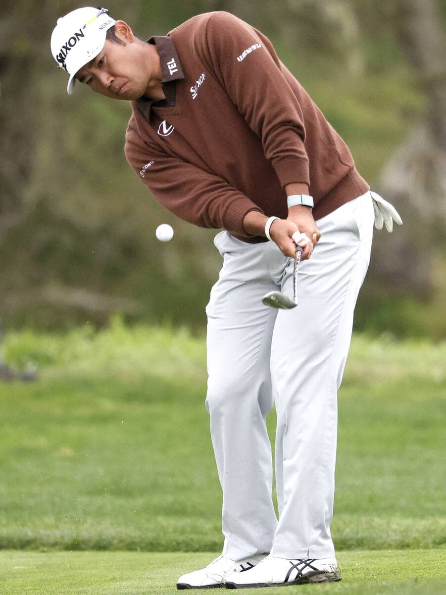 松山英樹 トップと4打差6位で最終日へ